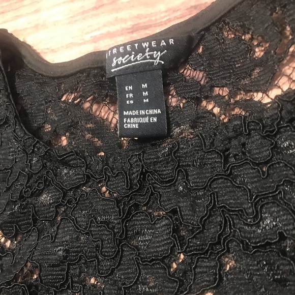 See through lace top - Picture 6 of 8